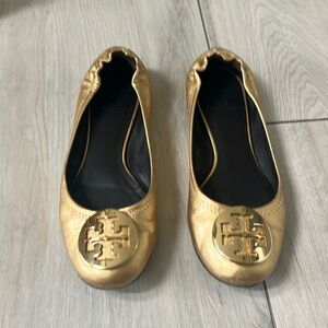 Tory Burch CLAIRE CAP-TOE BALLET Gold Size 7.